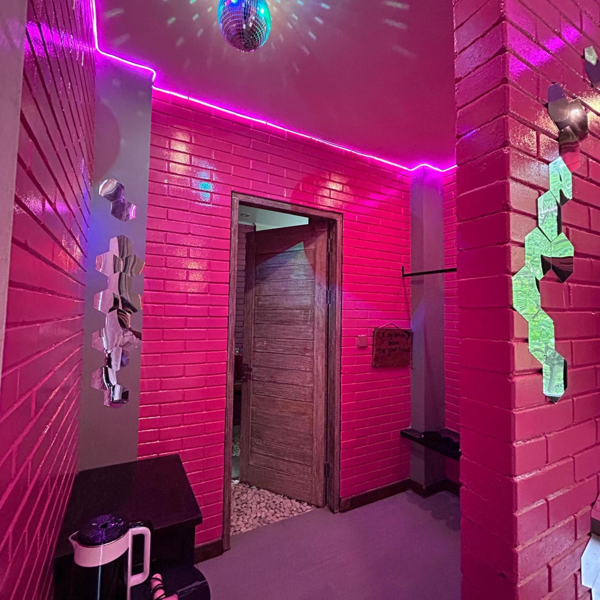 Yurooms Villapartment - Love Room Bali (Adults Only) Jimbaran Esterno foto